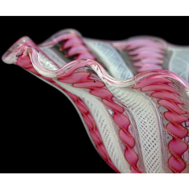 Murano Vintage White Pink Copper Aventurine Ribbons Italian Art Glass Ruffled Rim Gold Leaf Foot Bowl For Sale In Orlando - Image 6 of 8
