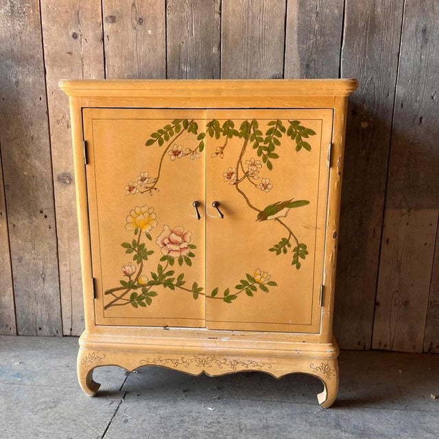 Vintage Painted Cabinet in Wood For Sale - Image 11 of 11