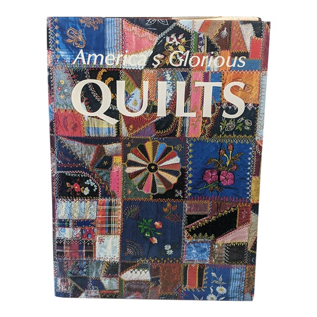1987 America's Glorious Quilts Oversized Vintage Hardcover Coffee Table Book For Sale