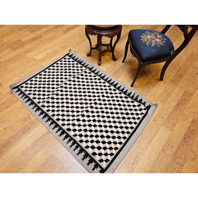 Vintage Native American Navajo Rug, Handwoven Wool, Allover Tumbling Block Pattern, 3x5 For Sale - Image 11 of 13