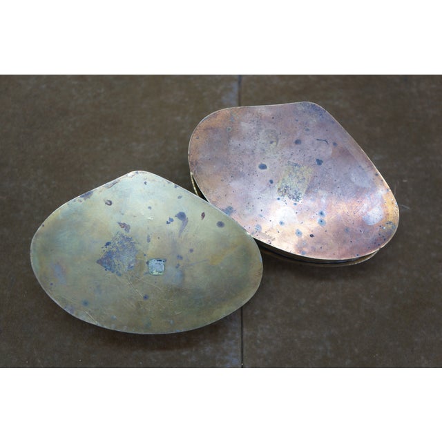 Mid 20th Century 2 Brass Nautical Beach Clam Sea Shell Keepsake Trinket Boxes Compotes 5" For Sale - Image 16 of 16