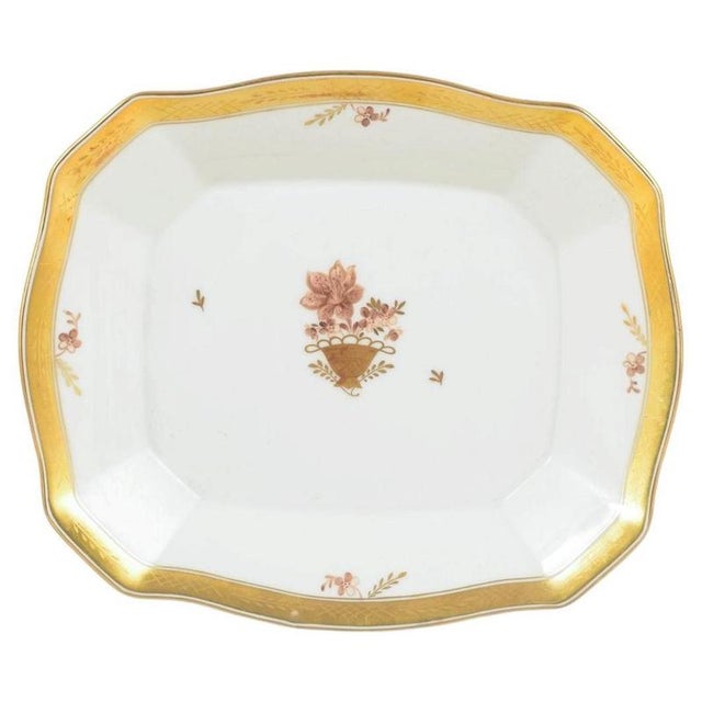 1960s Octagonal Porcelain Golden Basket Cake Dish from Royal Copenhagen, 1968 For Sale - Image 5 of 5
