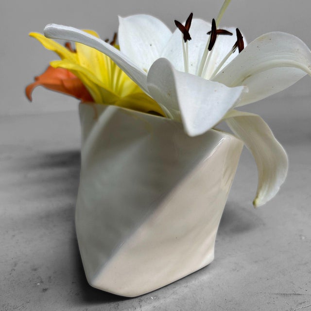 Japanese Minimalist Modernist Ceramic Ikebana Vase, 1980s For Sale - Image 14 of 18