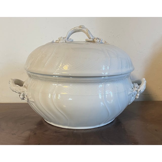 Antique 19th Century German KPM Berlin Porcelain Rococo Blanc De Chine Soup Tureen For Sale - Image 14 of 18