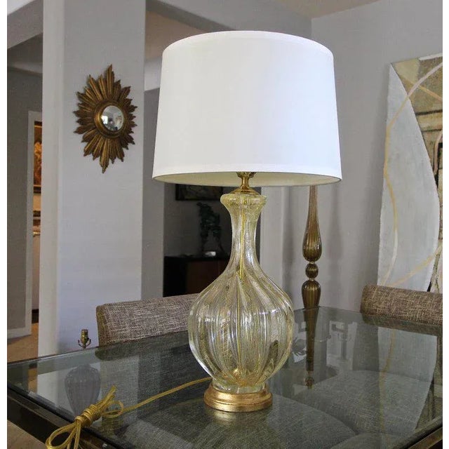 1950s Murano Italian Gold & Clear Controlled Bubbles Ribbed Glass Table Lamp For Sale - Image 12 of 13