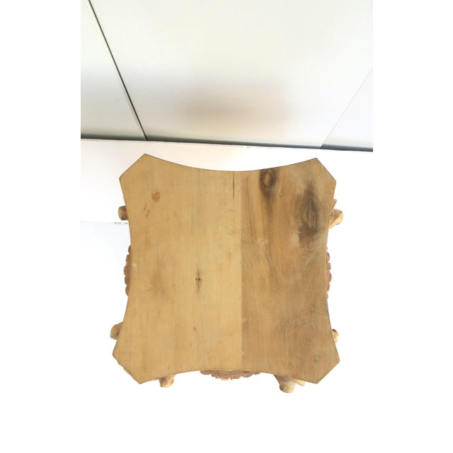 Column Pedestal Stand, Greco-Roman Style, Late-20th Century For Sale - Image 10 of 11