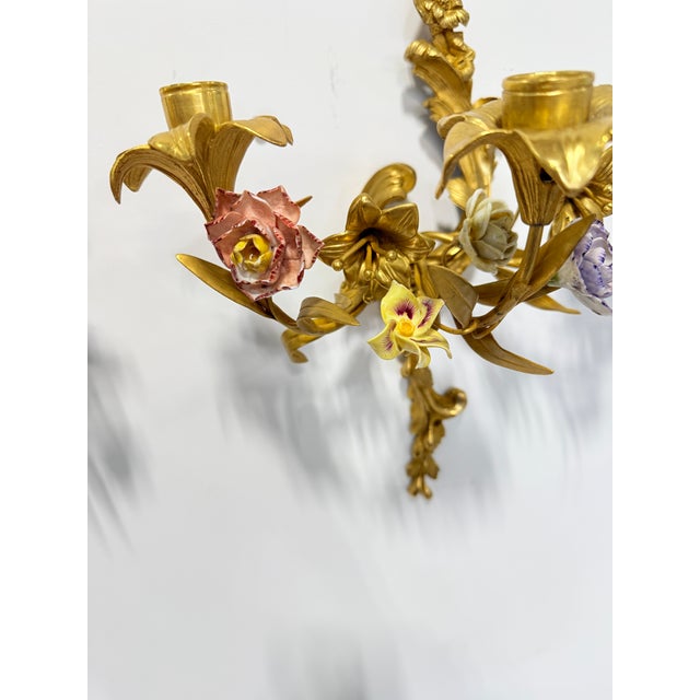 Pr, French Rococo Revival Gilt Bronze Sconces With Porcelain Flowers, 19th C For Sale - Image 11 of 14