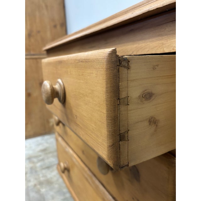 English 19th Century English Pine Chest of Drawers For Sale - Image 3 of 8