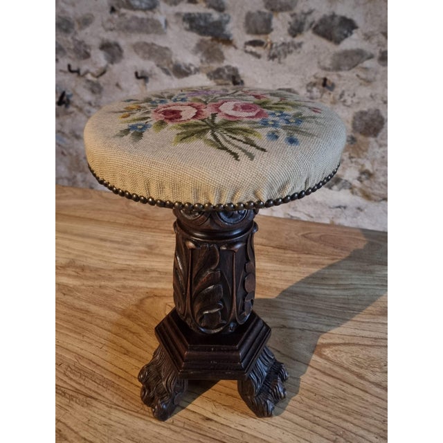 Antique Height-Adjustable Piano Stool in Carved Wood, 1900s For Sale - Image 6 of 12