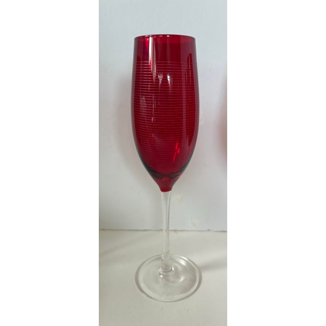 Mikasa Late 20th Century Mikasa Cheers Ruby Red Etched Champagne Flutes, Set of 4 For Sale - Image 4 of 8
