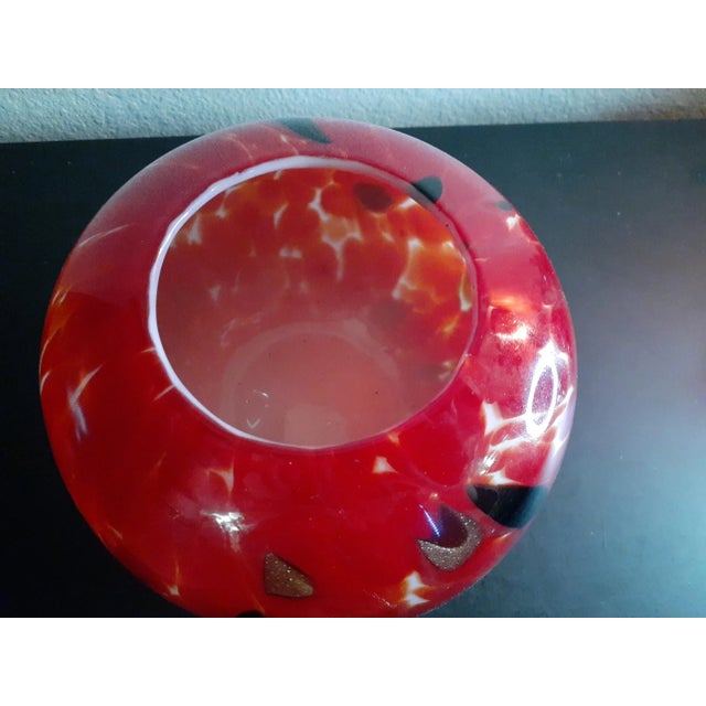 Contemporary 1990s Red Confetti Art Glass Rose Bowl For Sale - Image 3 of 5