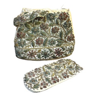 Cream Silk Beaded 1920s-30s Evening Purse W/ Matching Glasses Case For Sale