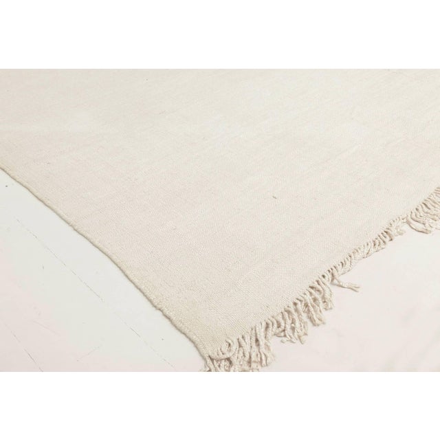 Early 21st Century Contemporary Mirage Solid White Flat-Weave Wool Rug by Doris Leslie Blau For Sale - Image 5 of 6