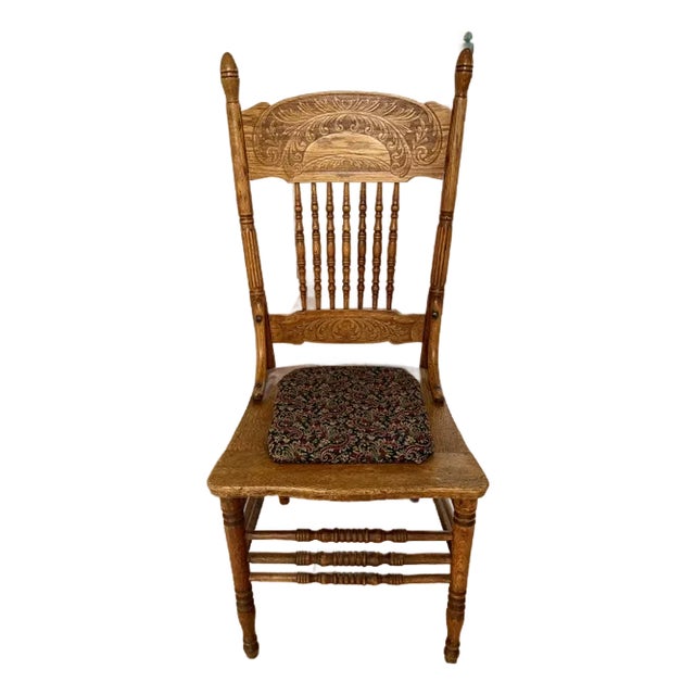 Vintage Americana Oakwood, Spindle Back Dining or Accent Chair For Sale