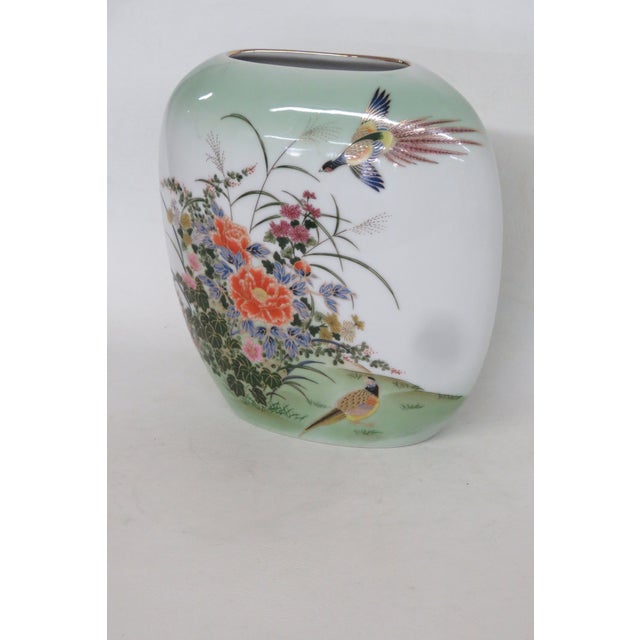 Japanese Toyo Botan Japanese Porcelain Oval Vase Hand Painted Floral Garden Design 5019b For Sale - Image 3 of 17