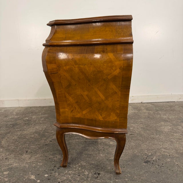 Italian Parquet Burl Wood Bombe Style Chest of Drawers For Sale - Image 10 of 12