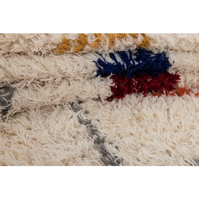 White 9x12 Ft.White Wool Boho Moroccan Rug, Bohemian Decor For Sale - Image 8 of 9