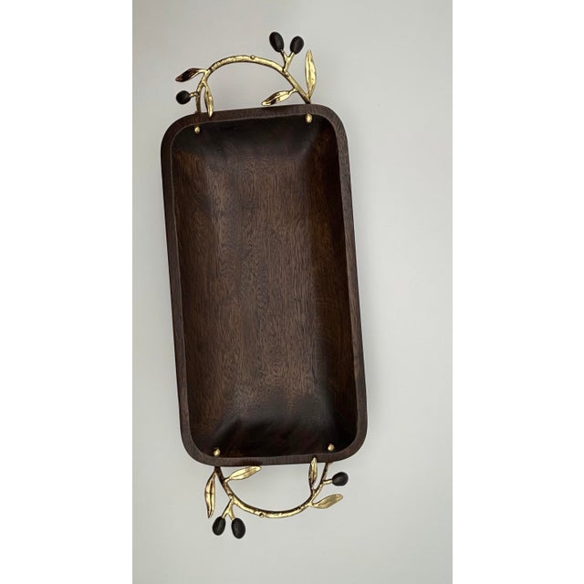 Elevate your home entertaining or add a stunning piece to your collection with this authentic Michael Aram Olive Branch...