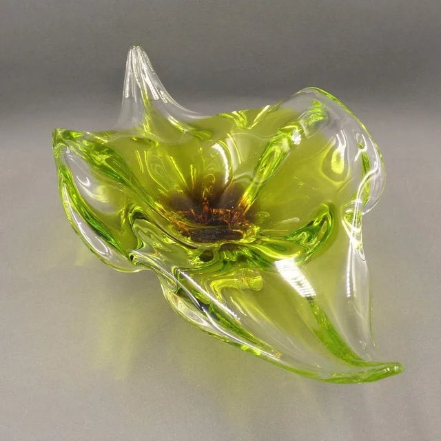 Green Large Bowl in Murano Glass For Sale - Image 8 of 9