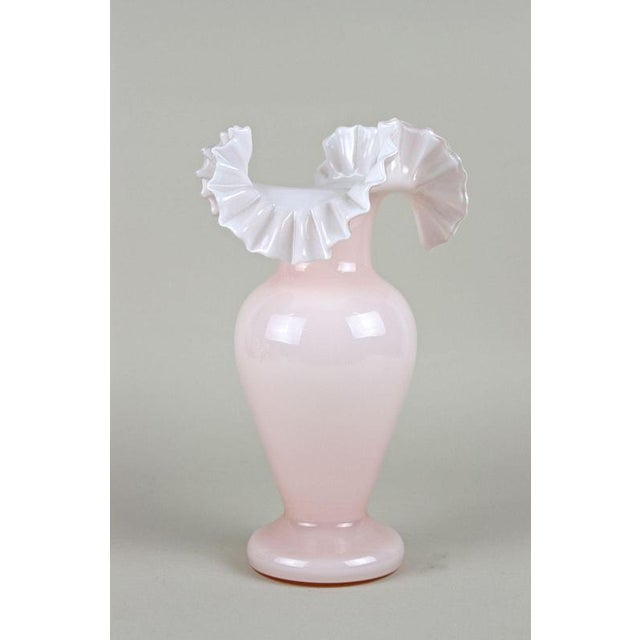 Pink 20th Century Art Nouveau Pink Glass Vase with Frilly Edge, Austria, 1900 For Sale - Image 8 of 15
