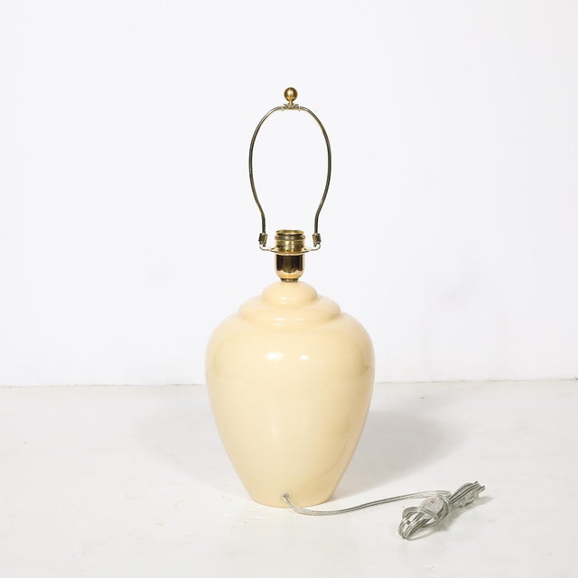 Pair of Modernist Hand-Blown Murano Glass Urn Form Vellum Hue Table Lamps For Sale In New York - Image 6 of 11