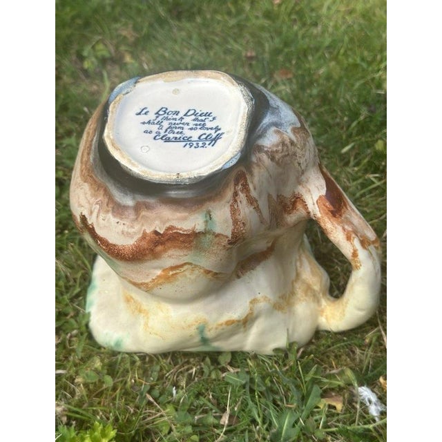 Art Deco Le Bon Dieu Ceramic Jug with Branch-Like Handle from Clarice Cliff, 1932 For Sale - Image 12 of 15