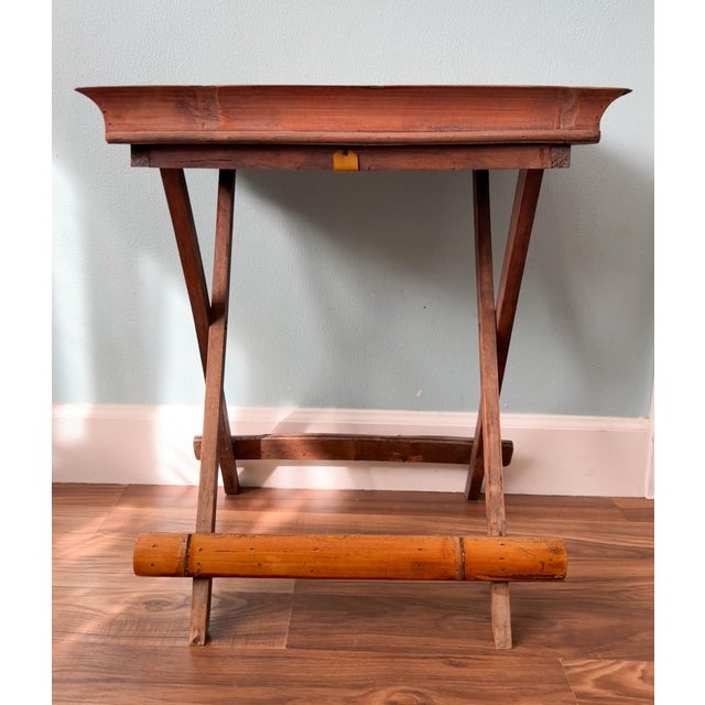 Mid 20th Century Vintage Collapsing Bamboo Tray Table / Folding Side Table - Boho Chic, Tropical, Chinoiserie For Sale - Image 5 of 8