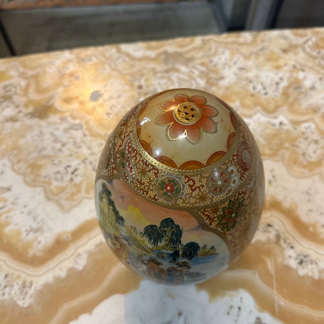 1970s 1970s Small Asian Ceramic Detailed Decorative Egg With Gold Accents For Sale - Image 5 of 7