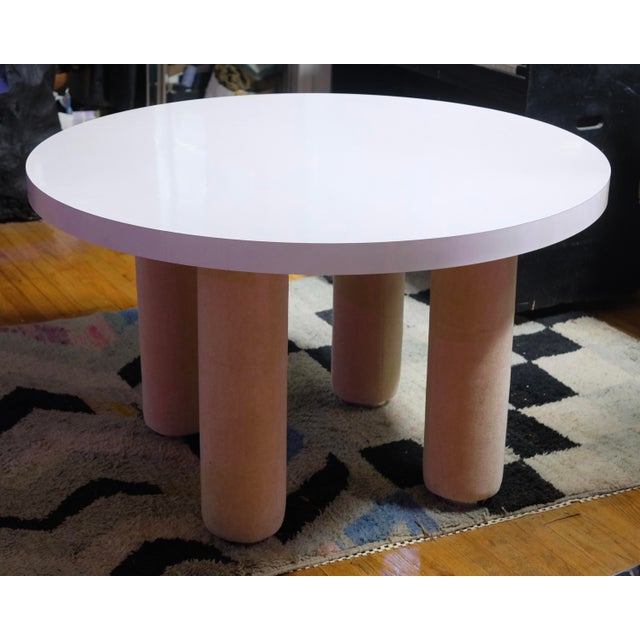 Sam Stewart Post Modern Large Round Dining Table White Lacquer & Peach Upholstered Legs For Sale - Image 4 of 7