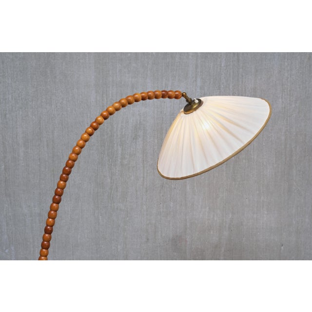 Swedish Modern Sculptural Floor Lamp with Table & Turned Orb Arm, Late 1930s For Sale - Image 10 of 14