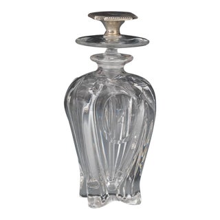 Art Deco Crystal Vanity Perfume Bottle with Sterling Top 'Warly' 20th Century For Sale