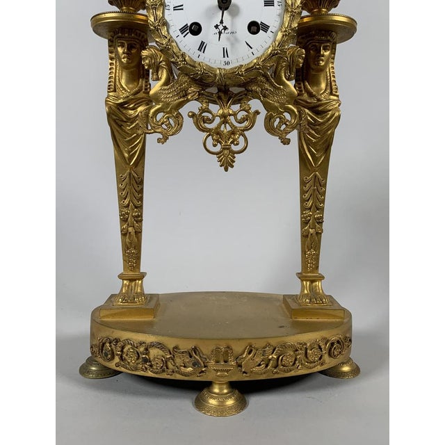 Empire Portico Clock with Egyptian Motifs in Gilt Bronze, 1800 For Sale - Image 4 of 8