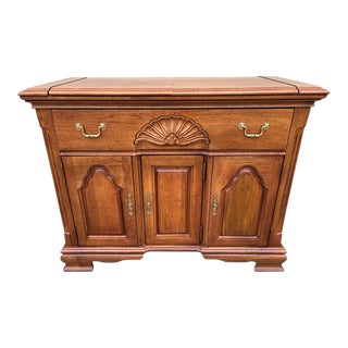 Late 20th Century Broyhill Premier Extendable Flip Top Buffet Sideboard For Sale