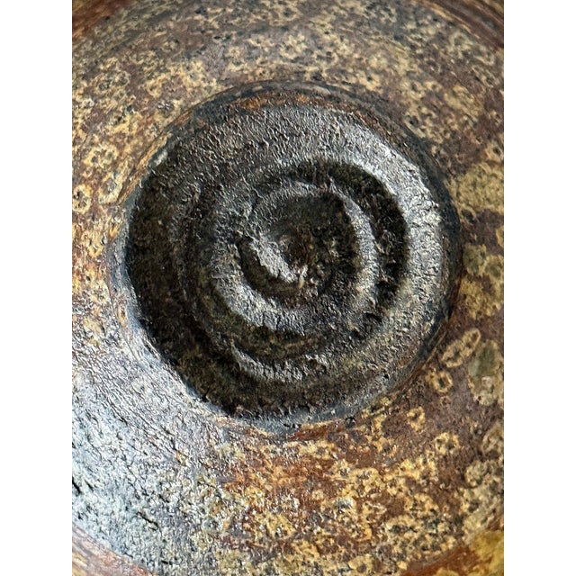Fine Korean Ceramic Kugibori Irabo Chawan with Oil Drop Glaze For Sale - Image 10 of 18