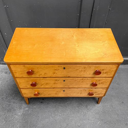 Mid-Century Modern Chest of Drawers in Birch For Sale - Image 9 of 15