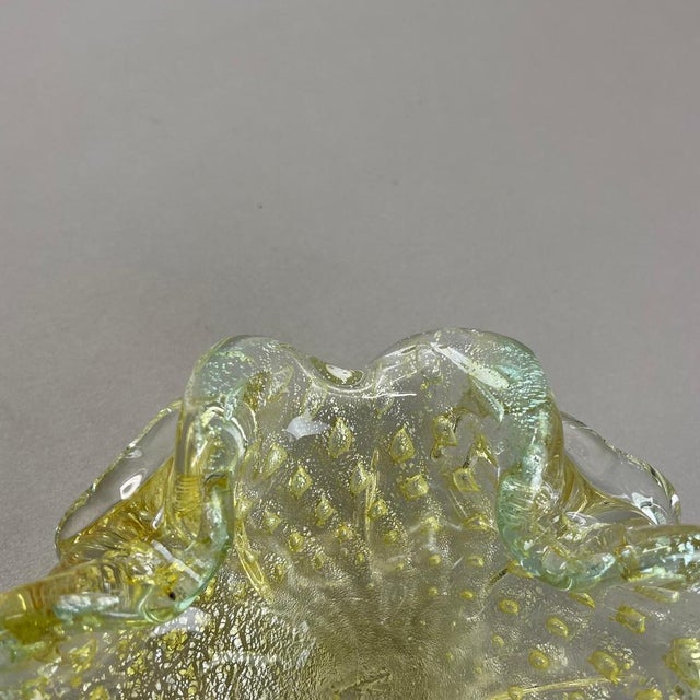 Murano Glass Flakes Bowl or Ashtray attributed to Barovier & Toso, Italy, 1970s For Sale - Image 11 of 17
