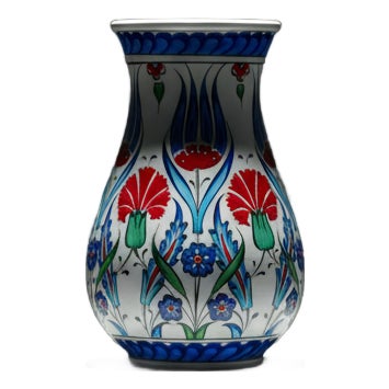 Handmade Ceramic “Pear” Vase (20cm) – Red Carnations & Blue Tulips – Classic Armudi Form For Sale