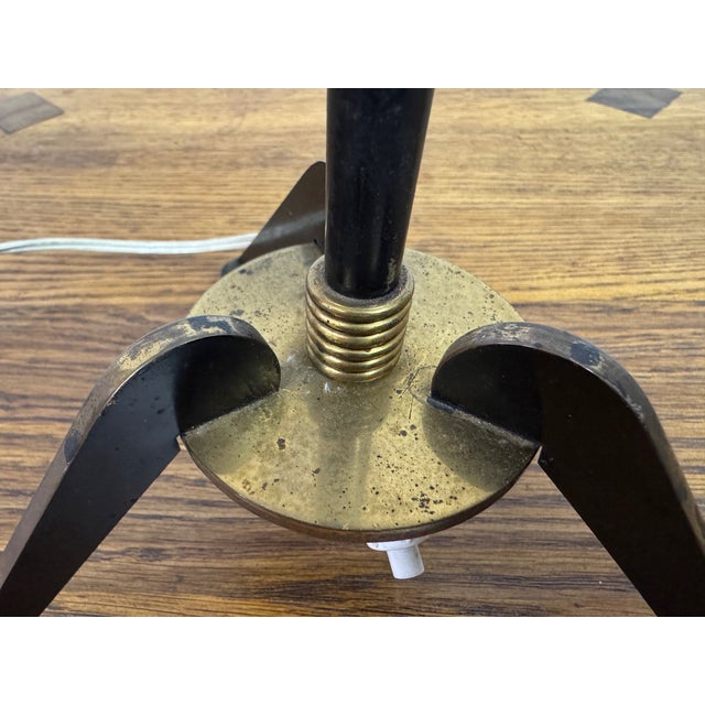 Black Vintage French Tripod Table Lamp in Brass and Metal, 1960s For Sale - Image 8 of 11