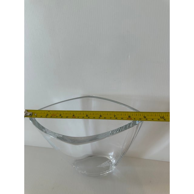 1980s Nachtmann Germany Clear Crystal Vase Edged With "Sea Life" Design For Sale - Image 9 of 12