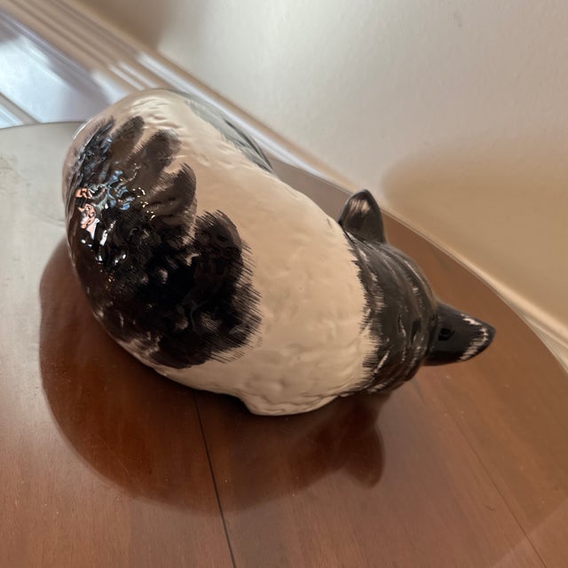 Vintage Italian Ceramic Sleeping Cat Figurine Hand Painted Black White Italy MCM For Sale In Atlanta - Image 6 of 7
