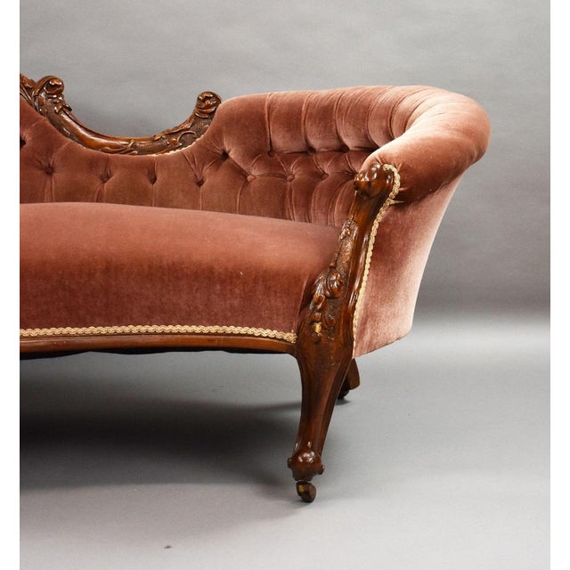 Mid 19th Century Victorian Carved Walnut Chaise Lounge Settee, 1860 For Sale - Image 5 of 9