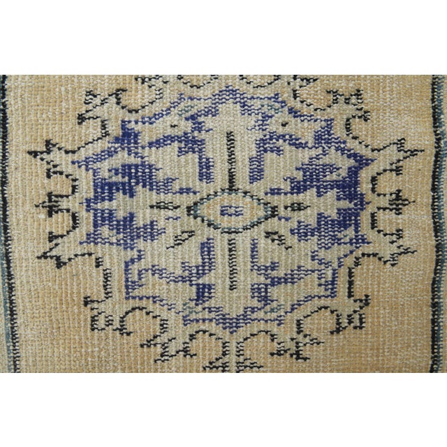 1970s Vintage Handmade Wool Cotton Beige Runner Rug For Sale In San Francisco - Image 6 of 6