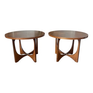 1960s Broyhill Brasilia Mid-Century Modern Circular Side Tables - a Pair For Sale