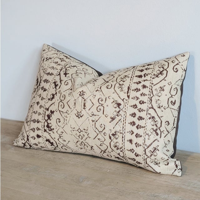 Traditional Soane Britain Symi Chestnut 14x20 Lumbar Pillow For Sale - Image 3 of 5