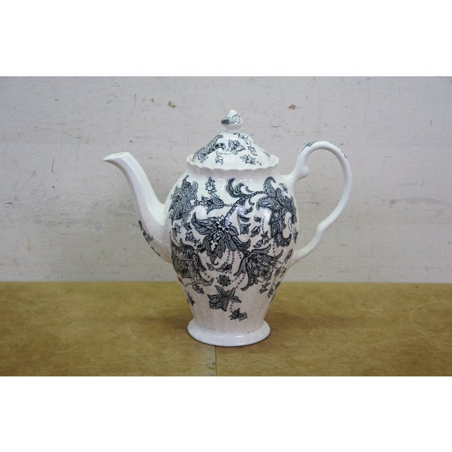 Johnson Brothers Late 20th Century Johnson Bros Paisley Dinnerware Set Service for 12 Black Transferware Iron - 95 pcs For Sale - Image 4 of 15