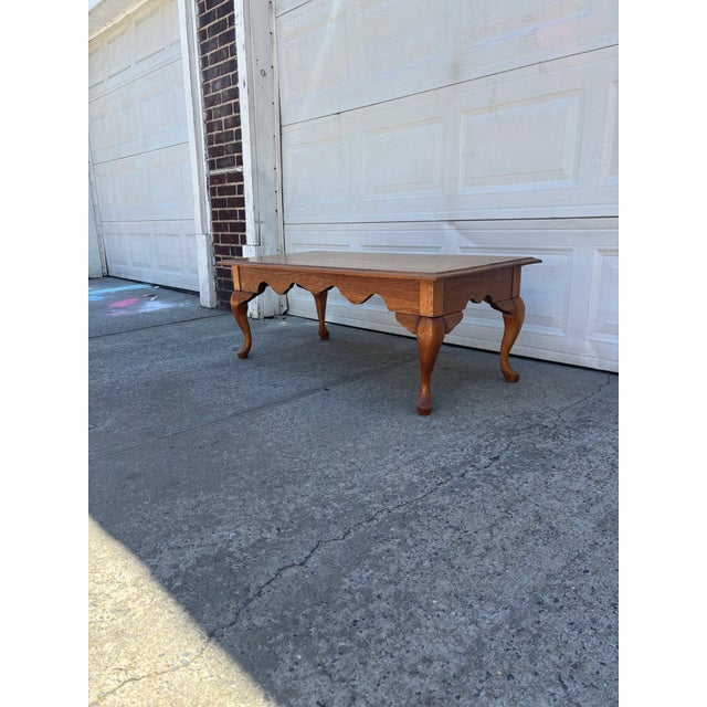 Vintage Oak Queen Anne Style Coffee Table | Colonial Style Cocktail Table For Sale - Image 4 of 11