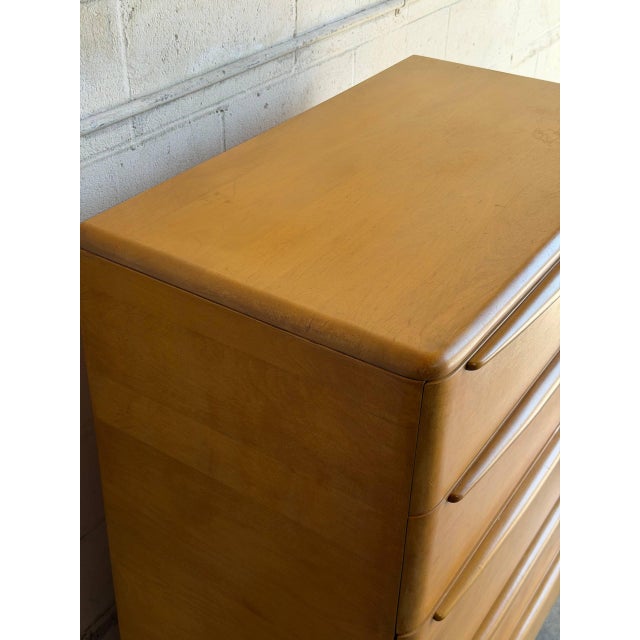 Heywood-Wakefield Heywood Wakefield Maple Tallboy Wooden Dresser Highboy Chest of Drawers Vintage 1950s For Sale - Image 4 of 10