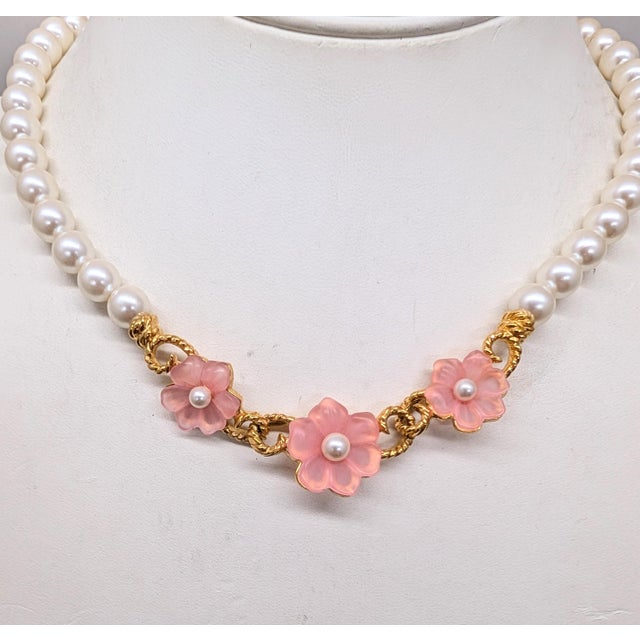 Vintage C1990 Signed Napier Goldtone Faux-Pearl Pink Flower Necklace For Sale - Image 10 of 10