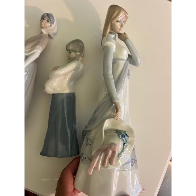 White Lot of 4 Porcelain Casades Figurines For Sale - Image 8 of 8
