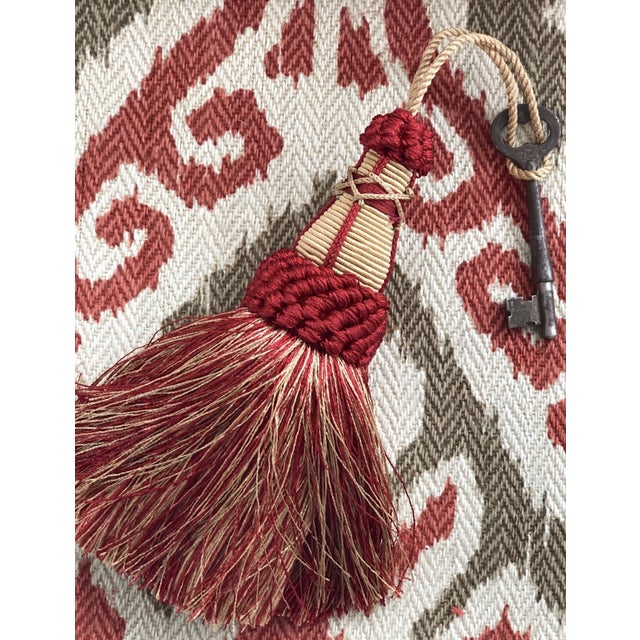 Pair of Key Tassels in Red and Gold With Looped Ruche Detail For Sale - Image 10 of 12